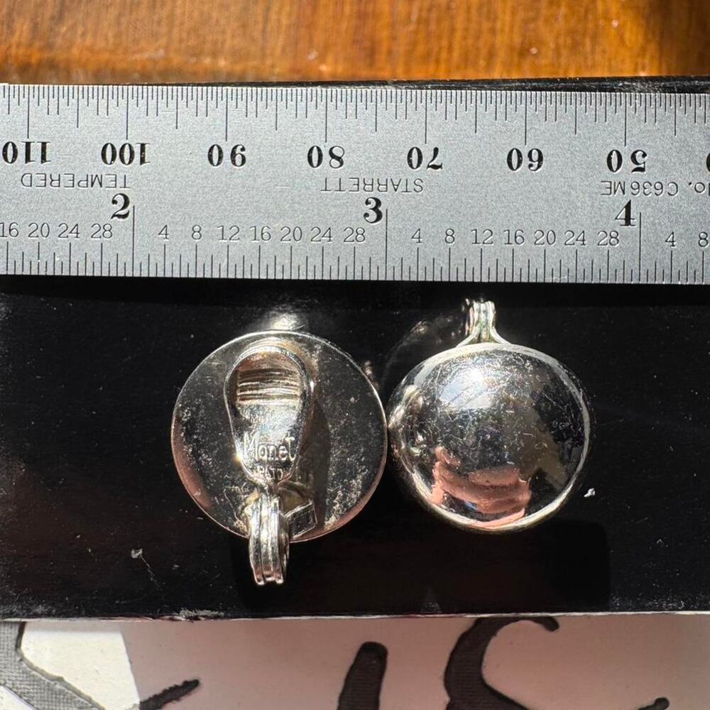 Vintage 1970s monet brushed silver
